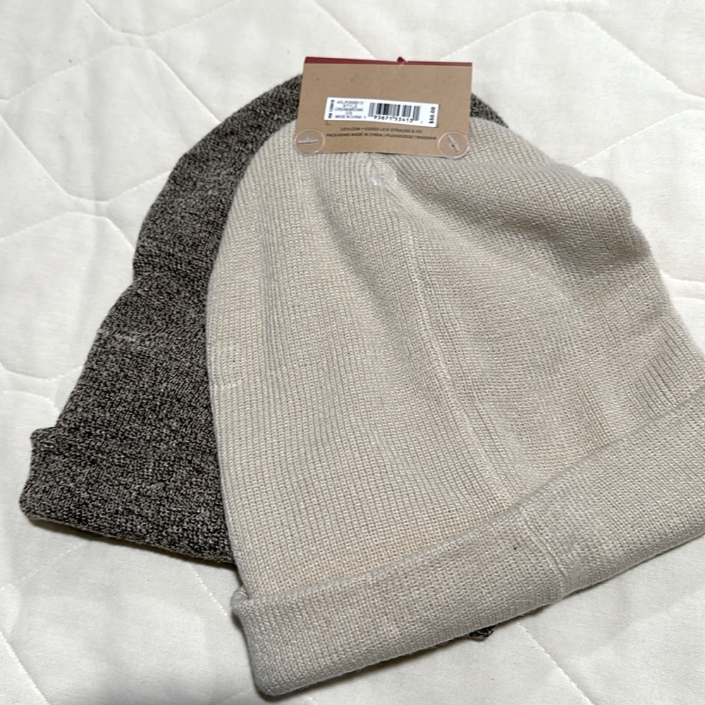 Levi’s Knit Caps 2-Pack OS NWT